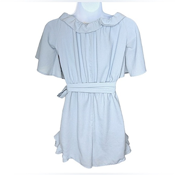 Fourteen & 9th Gray Blue Ruffled Wrap Flutter Sleeve Romper Womens Size Large - Picture 3 of 12